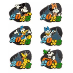 Disney Mickey Mouse And Friends Pin Trading Booster Set 2023