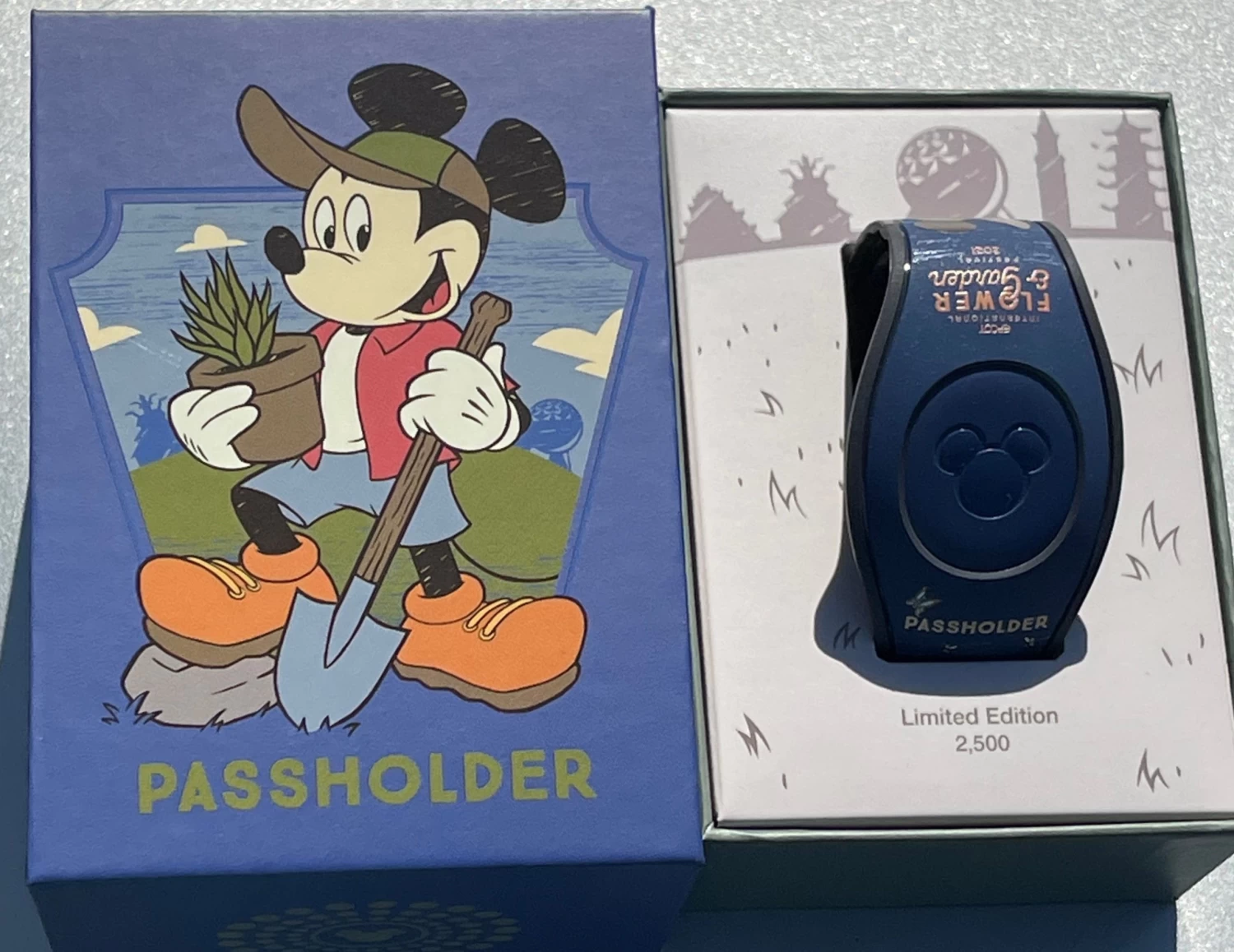 Disney Epcot 2021 Flower And Garden Festival Mickey & Pluto Passholder Magicband 3 Disney Epcot 2021 Flower And Garden Festival Mickey & Pluto Passholder Magicband